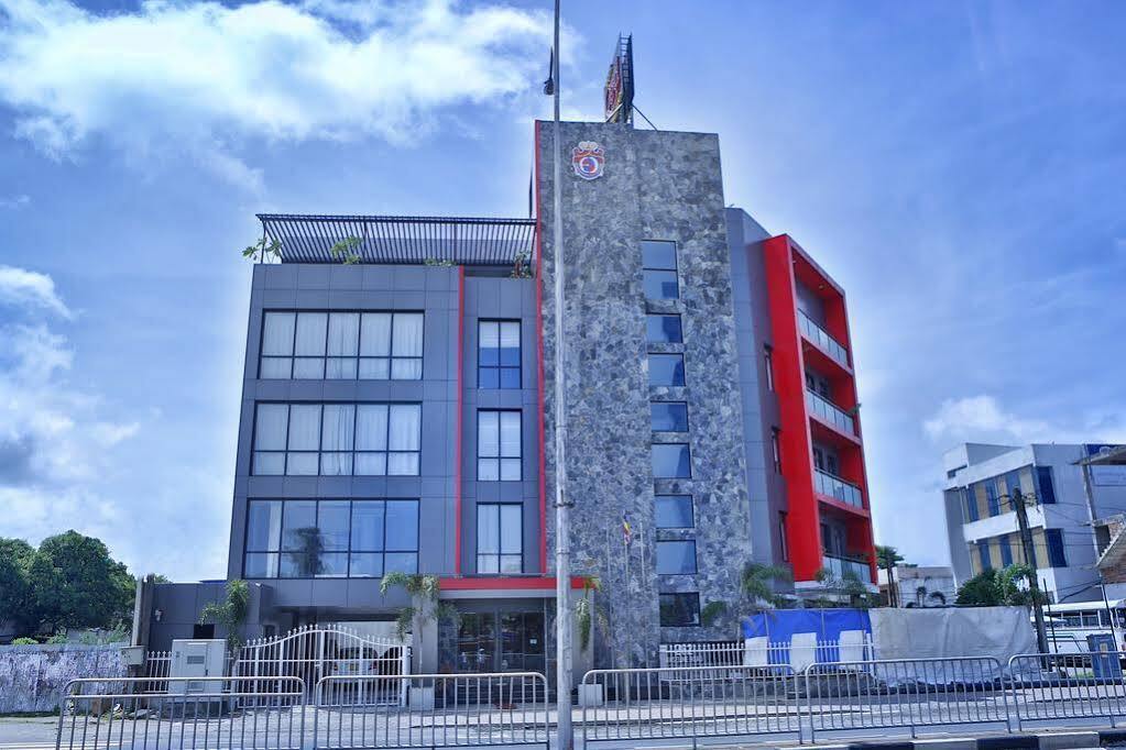 Earl'S Red Colombo Hotel Exterior foto